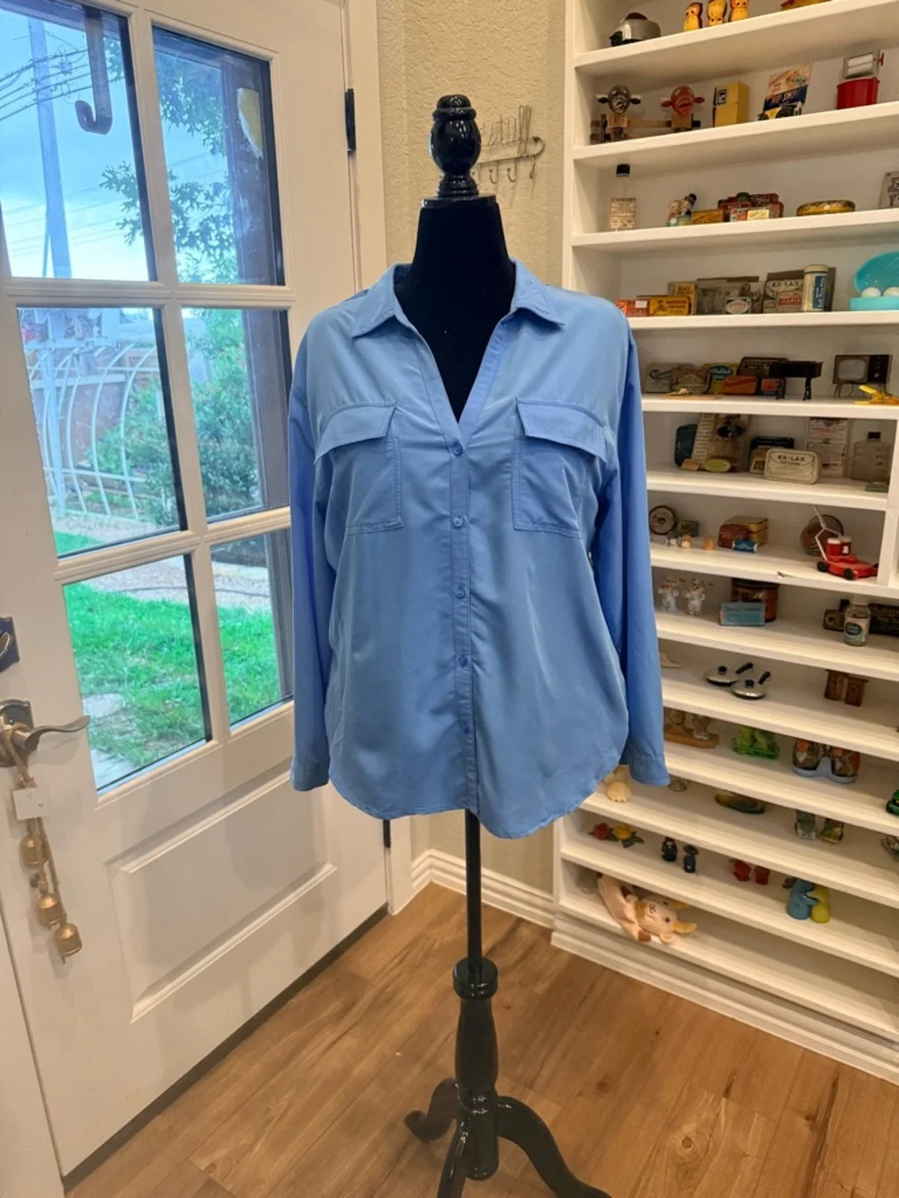 The Perfect Blue Button-Up Shirt! - Picture 2 of 3